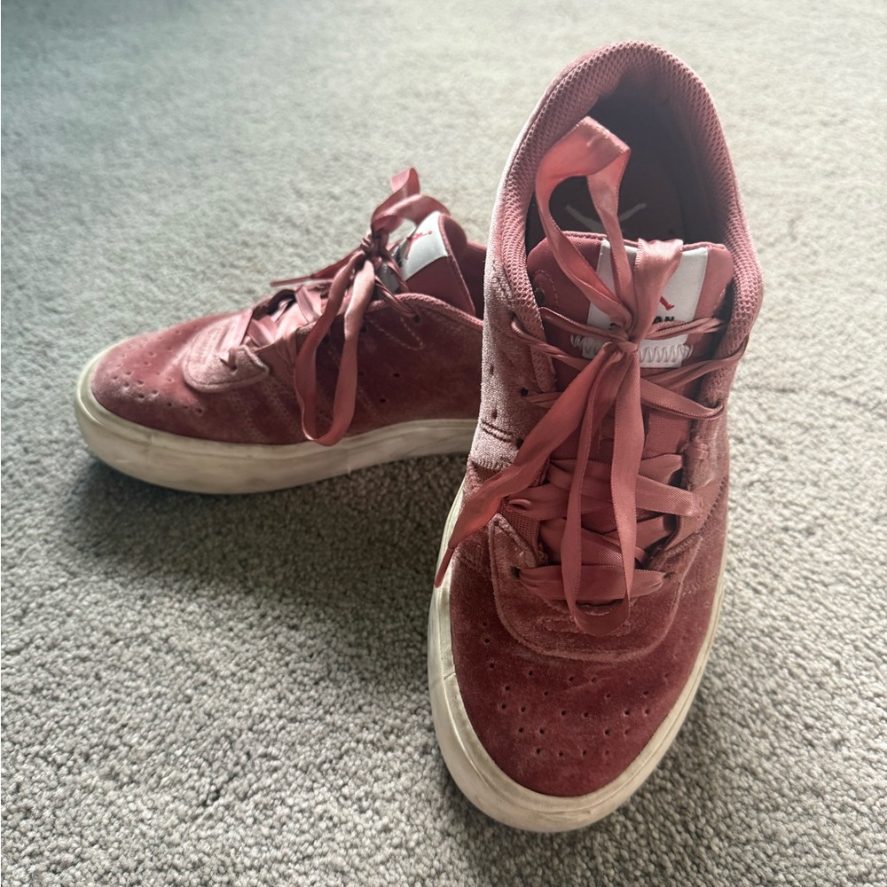 Nike Jordan series velvet and ribbon Women's Rose Sneakers